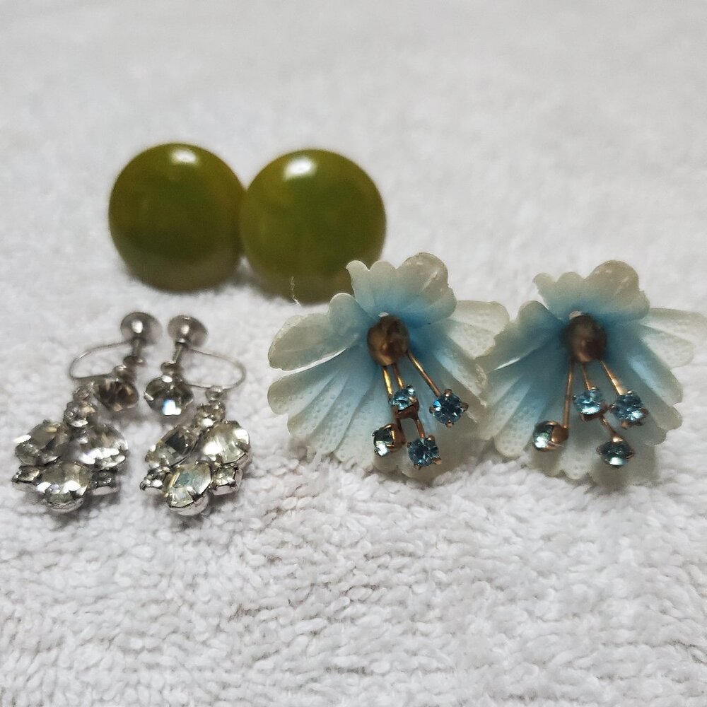 3 pair of screw on Earrings, Items #'s A-173,A-174,A-175
